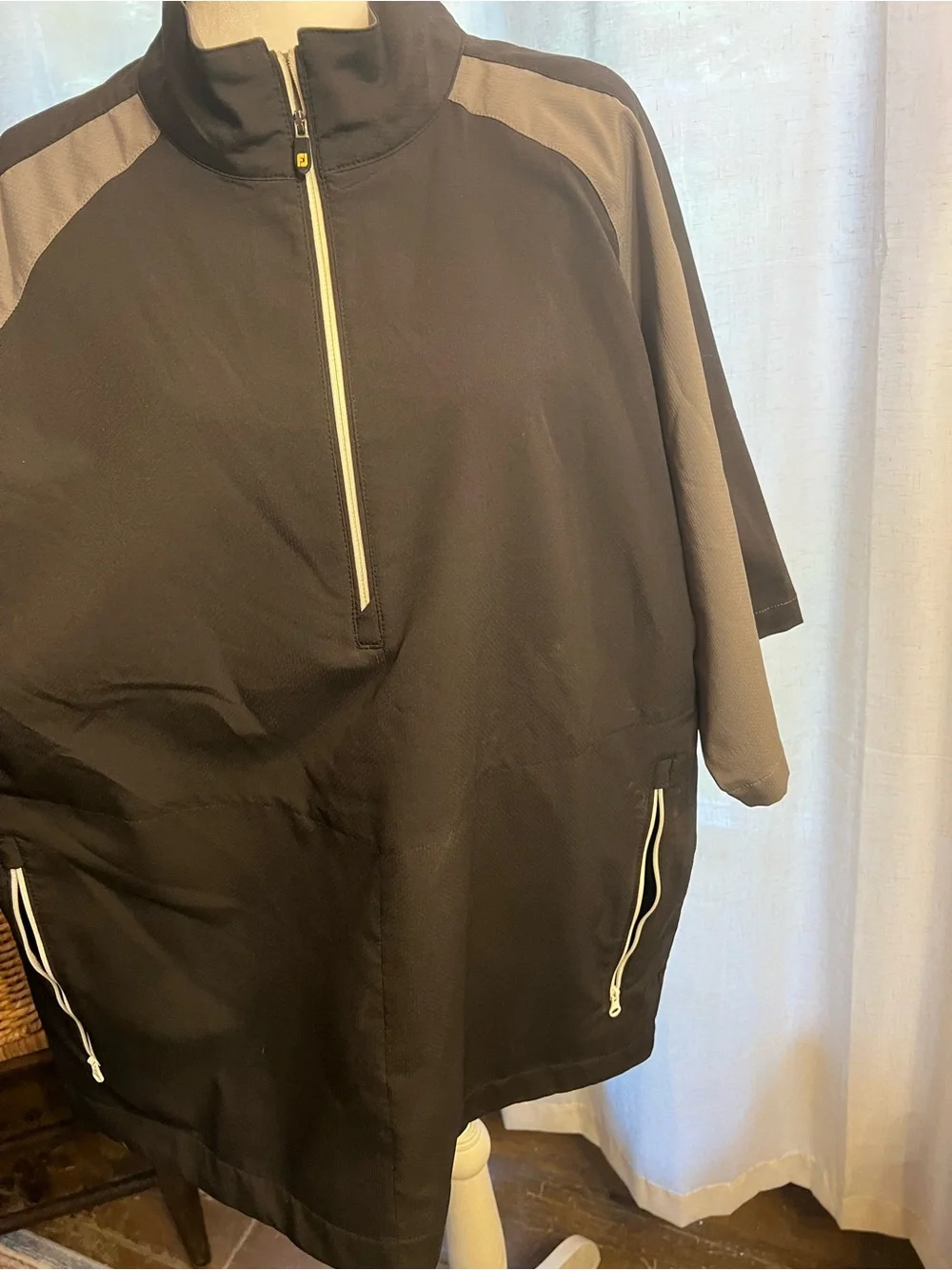 FootJoy Mens Large 1/4 Zip Short Sleeve Golf Windbreaker Jacket Black Gray L